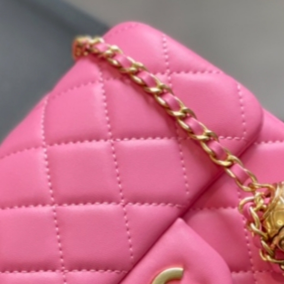 Meet your Posher, Maddalena - Picture 1 of 1